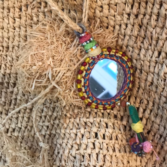 Natural woven beach bag by Flora Bella for Calypso - Picture 3 of 5